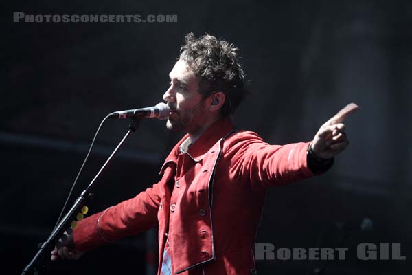 CHARLIE WINSTON - 2012-07-19 - PARIS - Parvis de l'Hotel de Ville - Charlie Winston Gleave